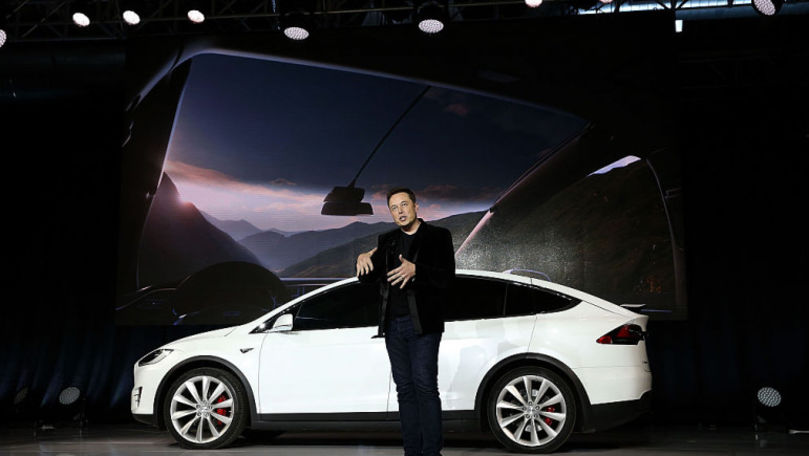 Elon Musk a vândut acțiuni Tesla în valoare de 5 miliarde de dolari