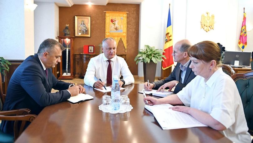 Додон: В начале сентября обсудим наиболее острые проблемы в экономике. 