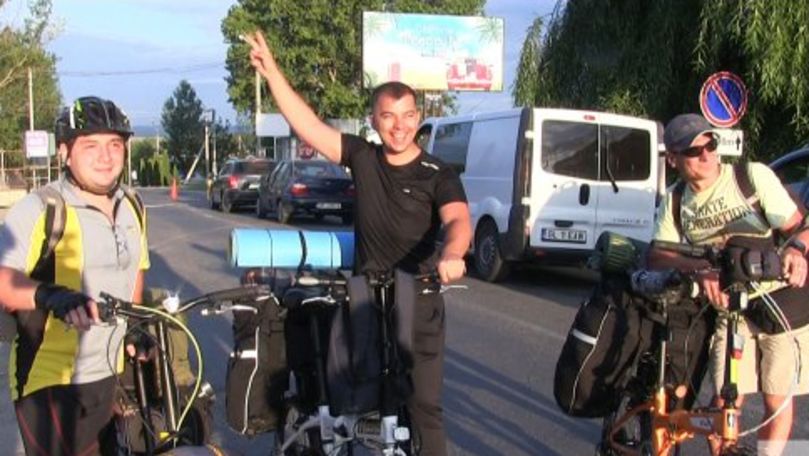 Trei cicliști din Cahul vor să traverseze în 7 zile Transfăgărăşanul
