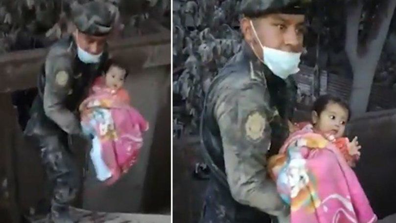 Momentul în care un bebeluș este salvat din ruine