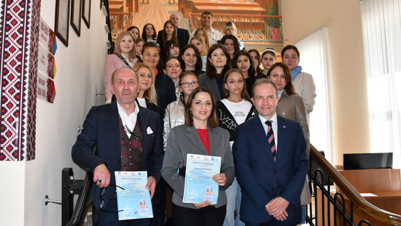 Prin artă combatem dezinformarea: Finaliștii concursului, premiați