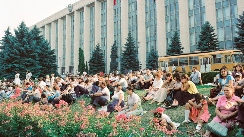 Imagini inedite de la prima ediție a sărbătorii Limba Noastră cea Română