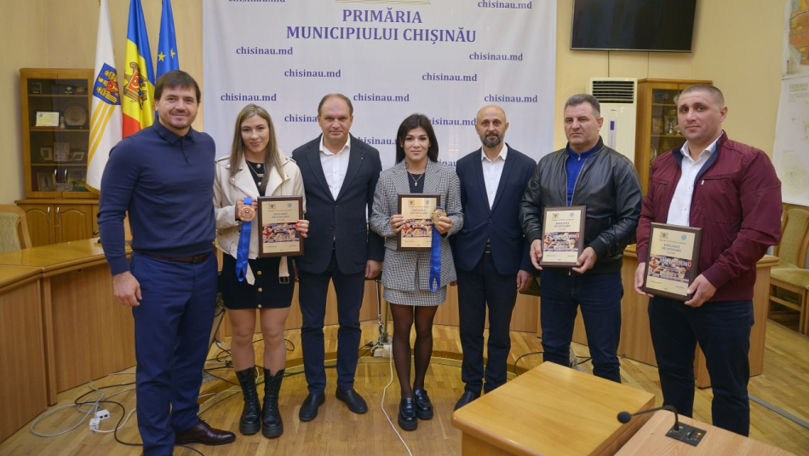 Nichita și Rîngaci au primit premii bănești din partea municipalității