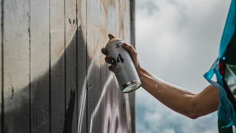 Ударение в слове «граффити» изменилось с первого слога на второй.