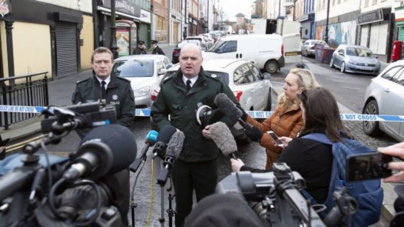 Irlanda de Nord: O femeie ucisă, poliţia suspectează un atac terorist
