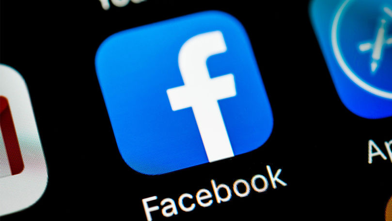 Amendă de 50.000 de lei pentru că ar fi jignit un polițist pe Facebook