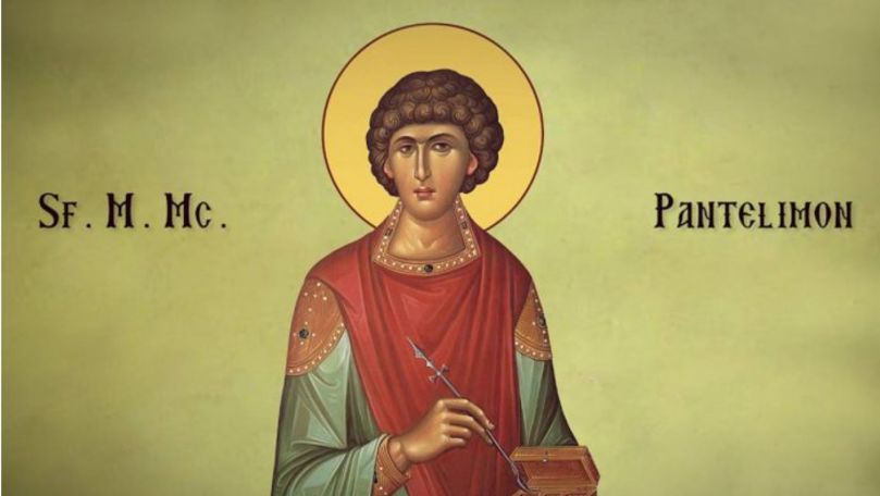 Creştinii ortodocşi îl cinstesc pe Sfântul Mare Mucenic Pantelimon