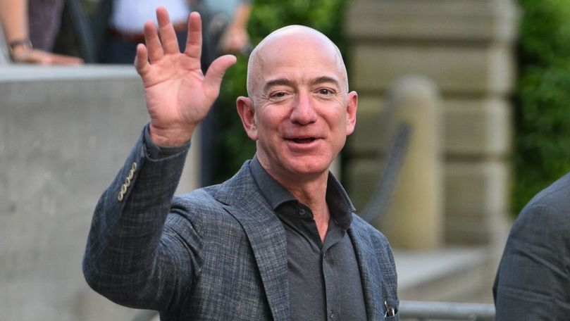 Jeff Bezos donează 100 de milioane de dolari către Obama Foundation