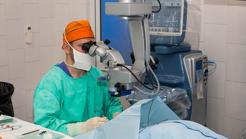 Microchirurgia ochiului: De 25 de ani vă ajutăm să vedeți lumea (P)