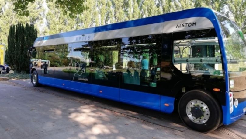 Cum arată autobuzul electric care poate circula 20 de ani fără reparaţii