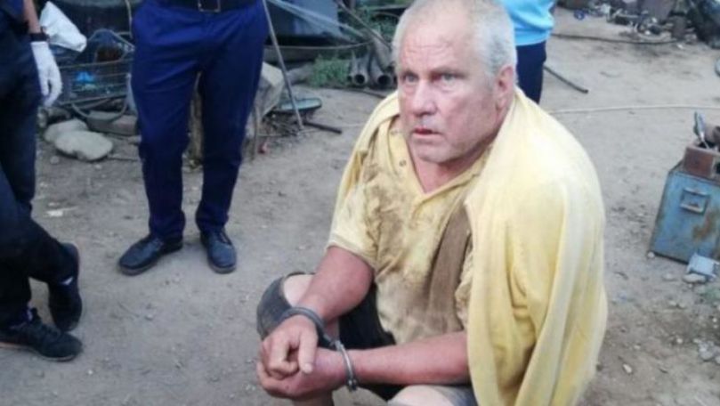 Gheorghe Dincă ar fi fost agresat de poliţişti: Tresărea de durere