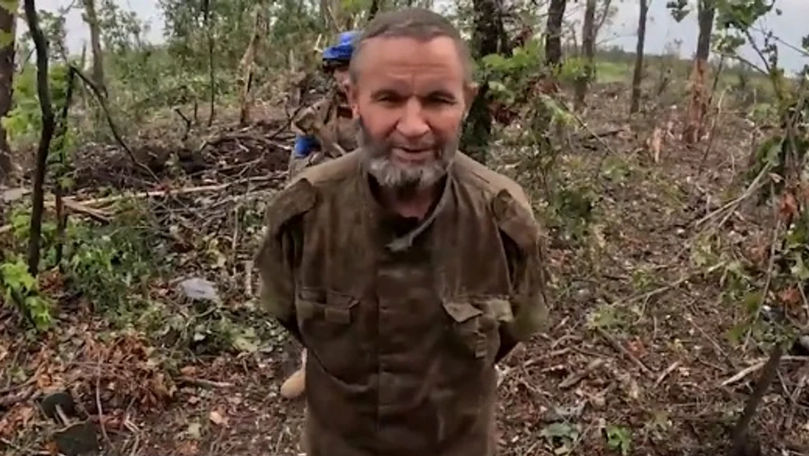 Momentul în care un bunic rus este luat prizonier: Am două nepoate