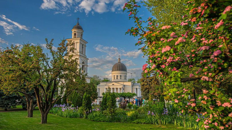 Ce temperaturi ne așteaptă în următoarele 24 de ore: Prognoza meteo