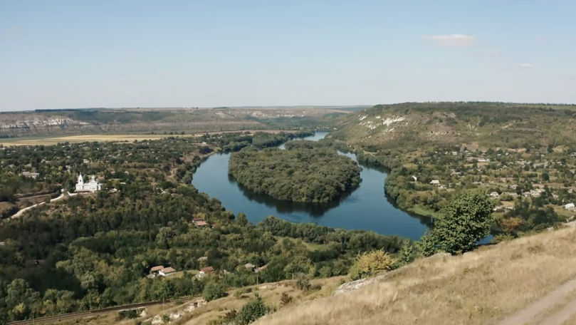 Moldova, de la înălțimea zborului de pasăre. Imagini cu locuri pitorești