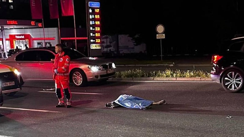 Accident pe viaduct: O femeie, lovită de o mașină. Ce spune Poliția