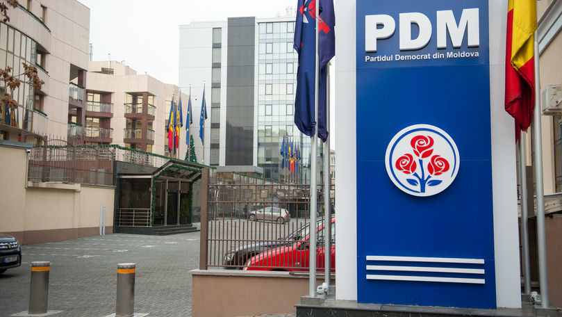 Echipajele de patrulare din fața sediului PDM au dispărut
