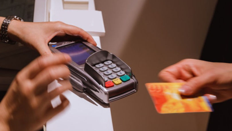 BNM: Numărul plăților efectuate cu cardul, în creștere
