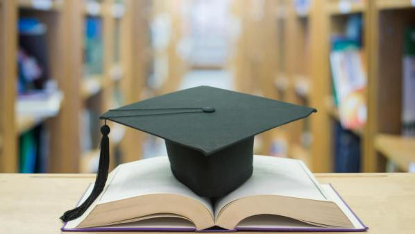 România, ţara pe care tinerii o aleg pentru a-şi face studiile
