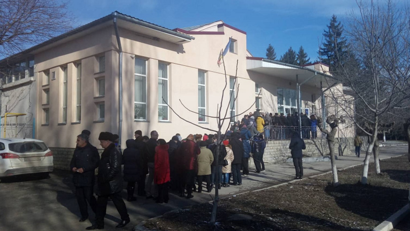 Transnistrenii, aduși organizat și la secția de votare din Criuleni
