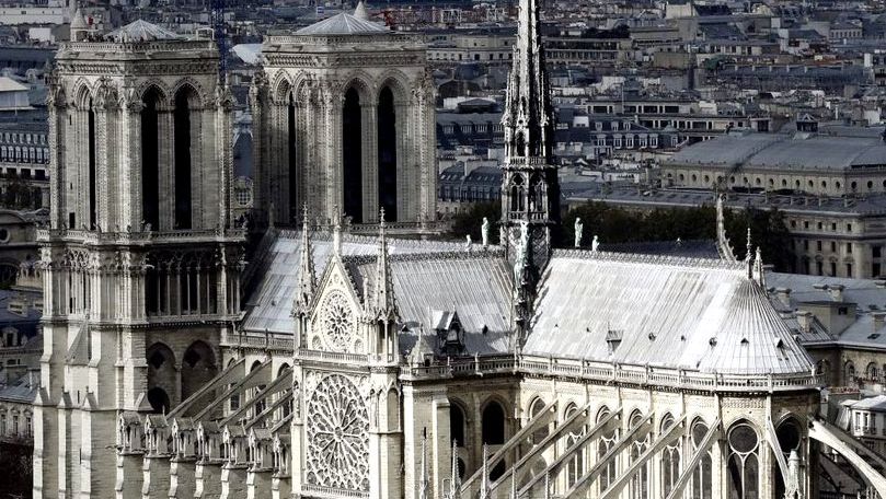 Cum au fost salvate cele 16 statui care împodobeau turla catedralei