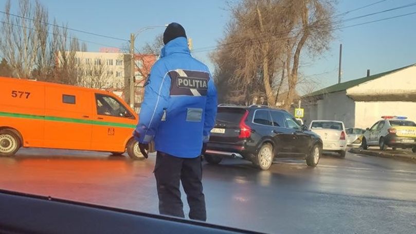 Сотрудники полиции сменили форму, водители теперь их не замечают.