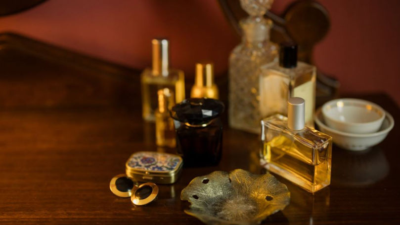 Serviciul Vamal: Ce trebuie să știi dacă revii în țară cu un parfum nou