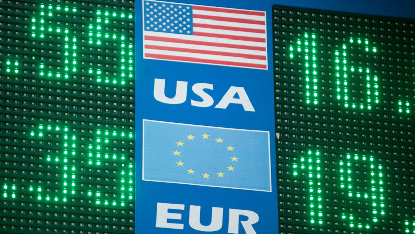Curs valutar 22 ianuarie 2023: Cât valorează un euro și un dolar