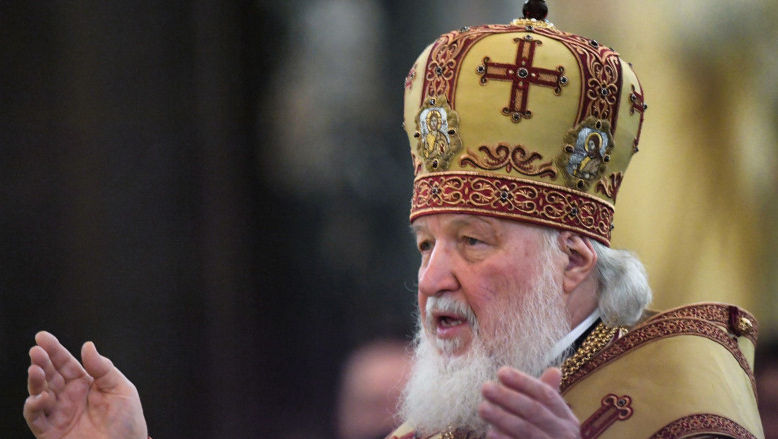 Patriarhul Kirill spune că fuga tinerilor este impusă din exterior