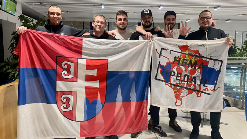 12 sârbi, susținători ai clubului sportiv Partizan, blocați pe aeroport