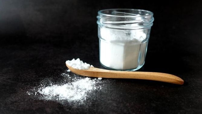 Top cinci trucuri cu bicarbonat de sodiu: Pot fi de ajutor