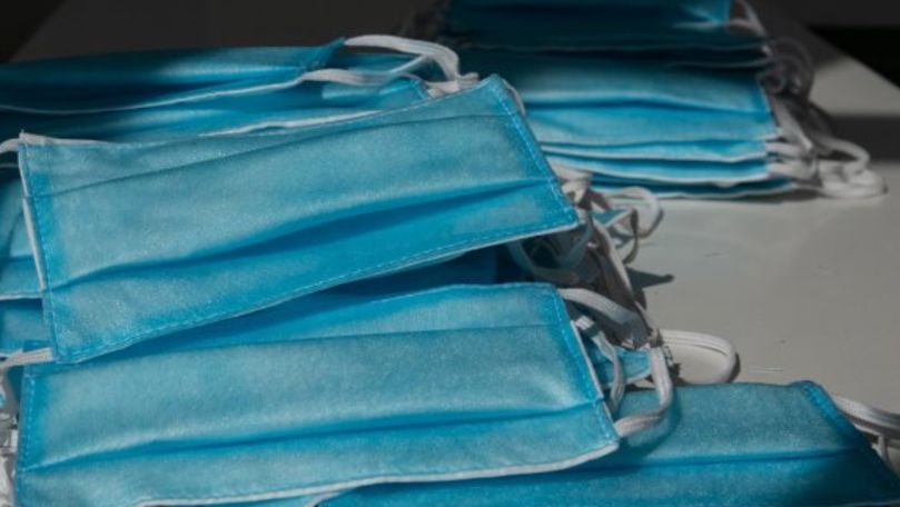 Povestea unui vinificator din Moldova care a început să producă măşti