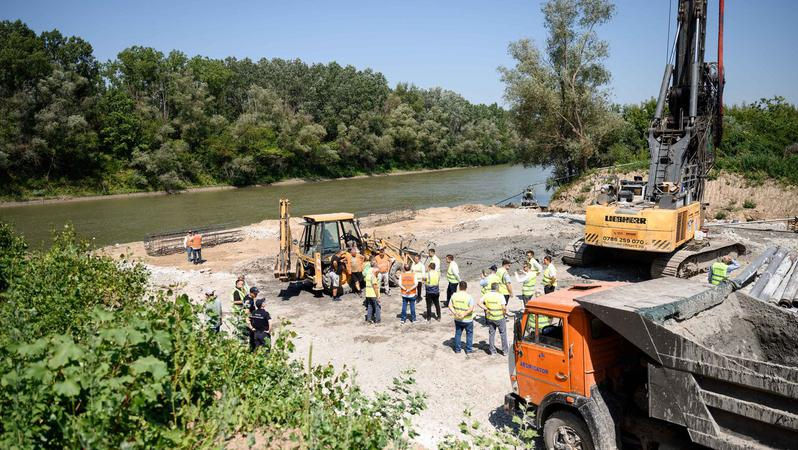 Poduri peste Prut: Autoritățile au verificat lucrările de la Ungheni