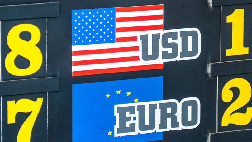 Curs valutar 22 septembrie 2023: Cât valorează un euro și un dolar