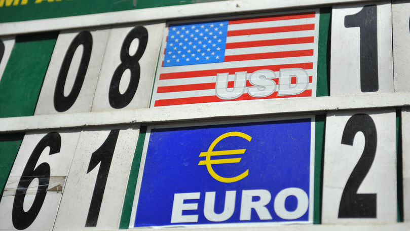 Curs valutar 10 ianuarie 2022: Cât valorează un euro și un dolar