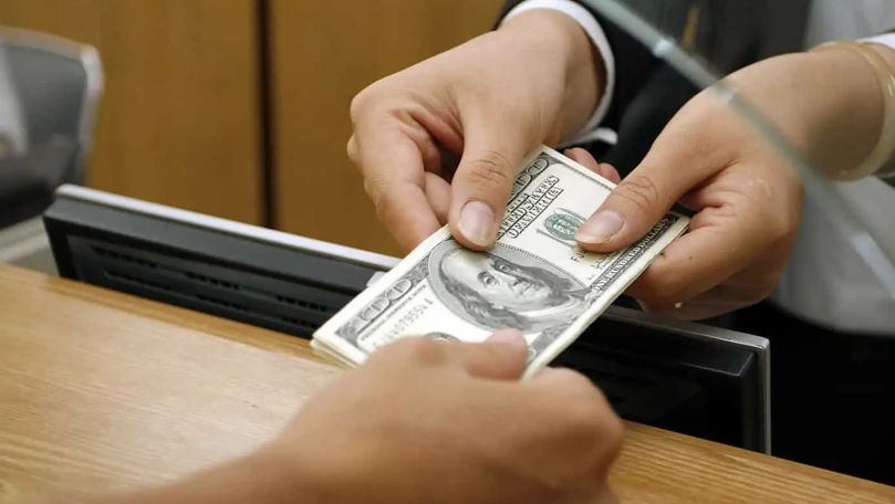 Curs valutar 10 mai 2025: Cât valorează un euro și un dolar