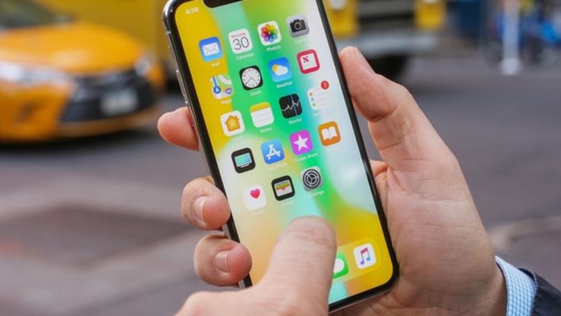 iPhone X pierdut, căutat cu disperare în centrul Chișinăului