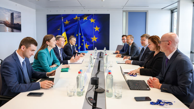 Recean, în discuții cu comisarii europeni: Muncim pentru a ajunge în UE
