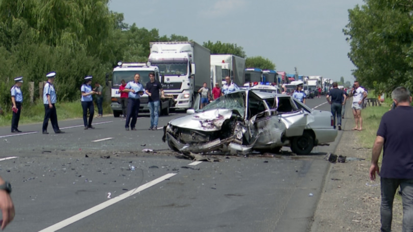 Accident în România, provocat de un șofer din R. Moldova: 3 răniți