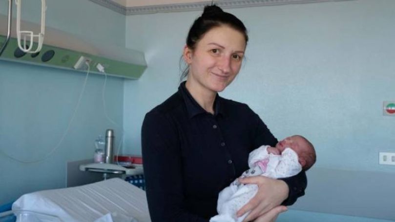 Primul copil născut într-un oraș din Italia în 2020 e al unor moldoveni