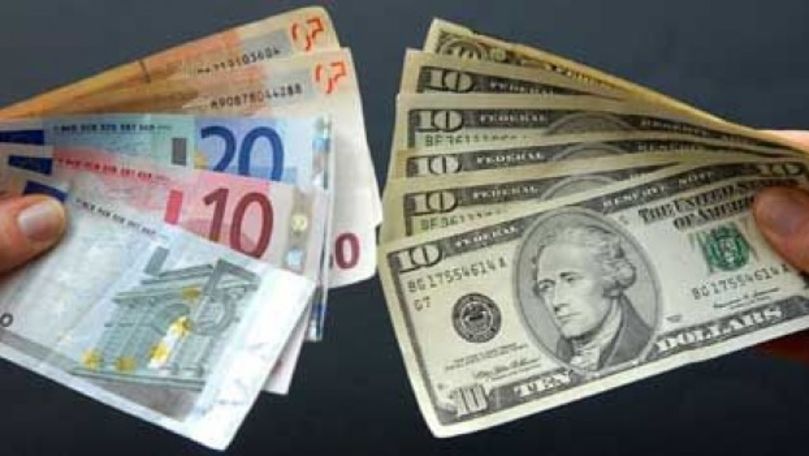 Cât vor costa un euro și un dolar la începutul lunii februarie