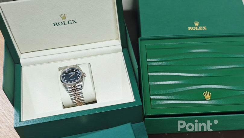 У гражданина Молдовы изъяли незадекларированные часы Rolex за 28 000 евро.
