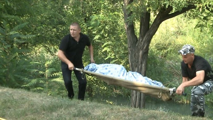 Cadavrul unui bărbat, descoperit în râul Bâc