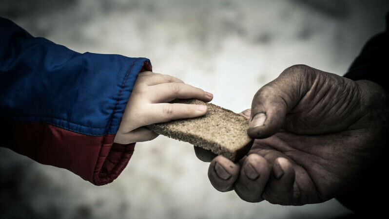 Sărăcie în UE: O treime din europeni nu mai mănâncă de trei ori pe zi