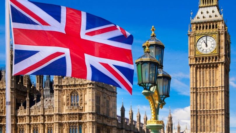 Marea Britanie vrea să elimine carantina pentru unii străini vaccinaţi
