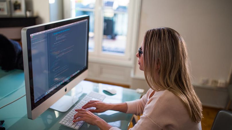 Aproape 30% din locurile de muncă în domeniul IT sunt ocupate de femei