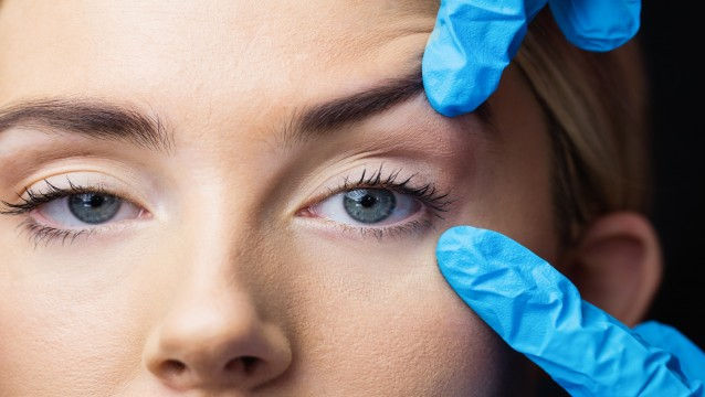 Ce pățesc după vârsta de 30 de ani femeile care își injectează botox