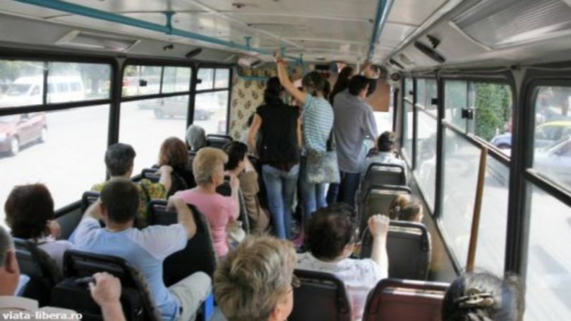 Saună pe roți: Călătoriile în transportul public sunt un chin