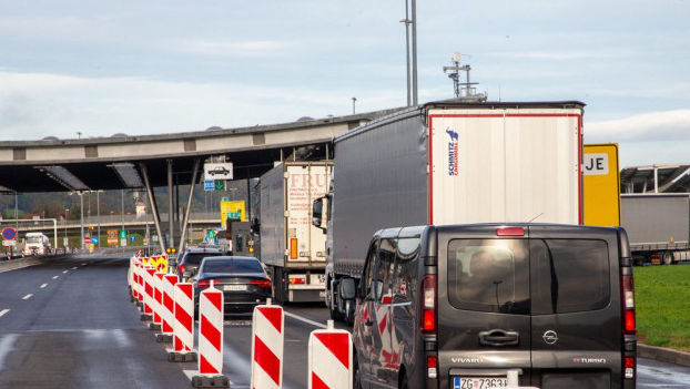 Slovenia a reintrodus controalele la granița cu Croația și Ungaria