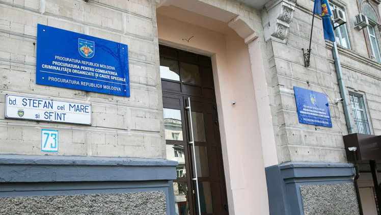 Corupție la Colegiul de Medicină: Persoanele reținute au fost eliberate