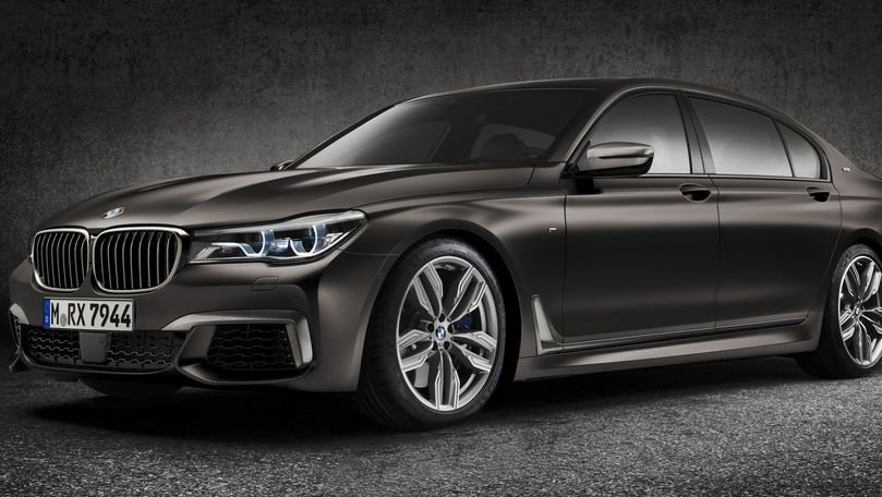 BMW își ia rămas-bun de la motorul V12 cu o ediție specială Seria 7